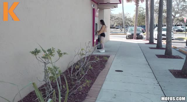 Suge pula mare si inghite