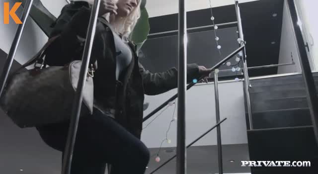 Pozitia 69 cu o blonda exploziva