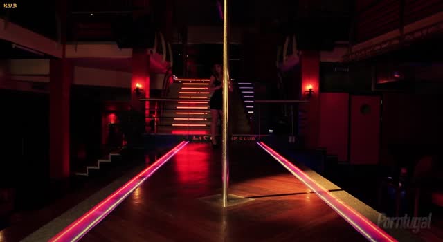 Cum lingi si mananci o pizda delicioasa